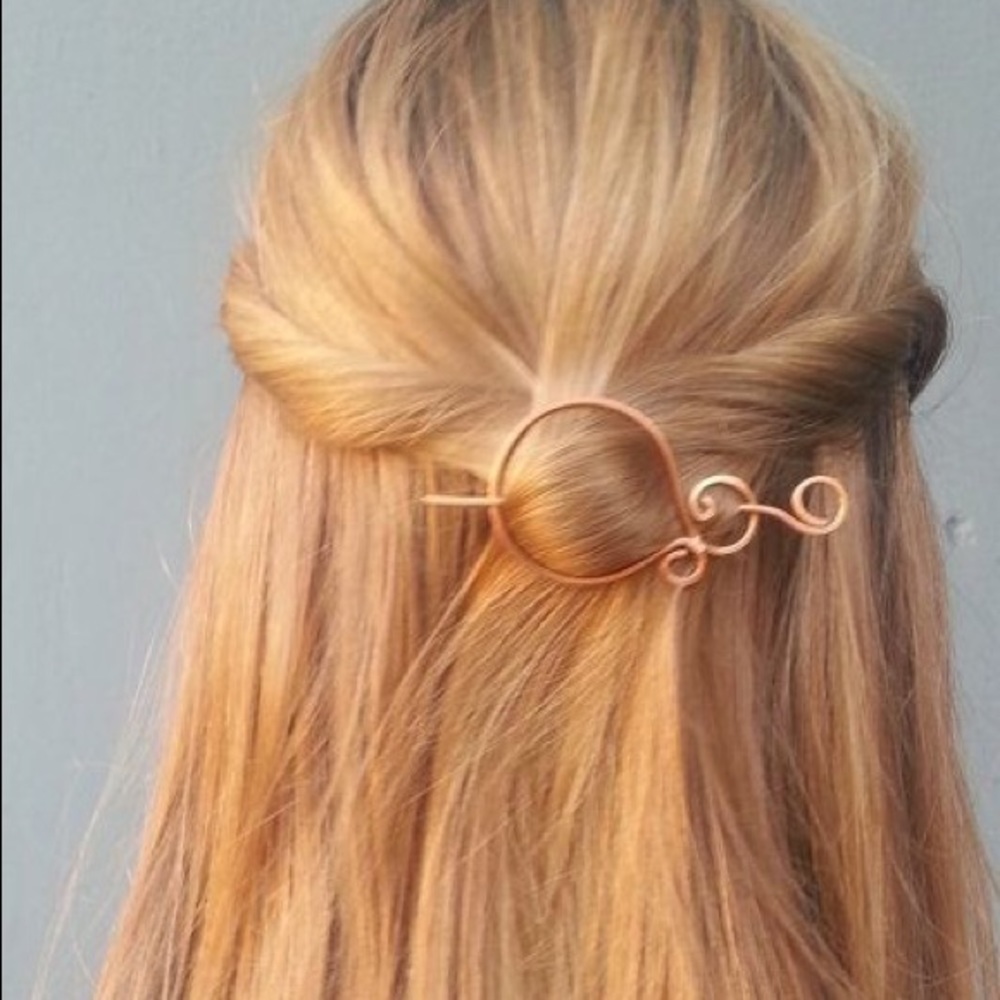 Handmade wire hair clip